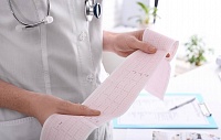 Раннее наступление менопаузы повышает риск развития мерцательной аритмии Раннее наступление менопаузы повышает риск развития мерцательной аритмии
